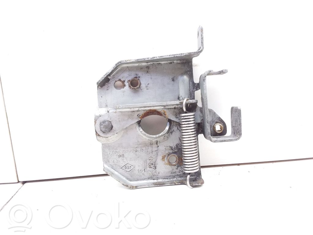 Opel Movano A Spyna variklio dangčio 