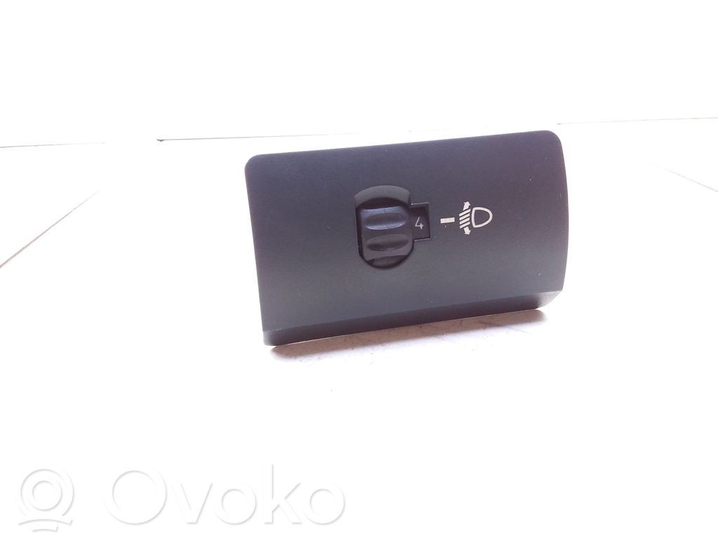 Renault Safrane Headlight level height control switch 