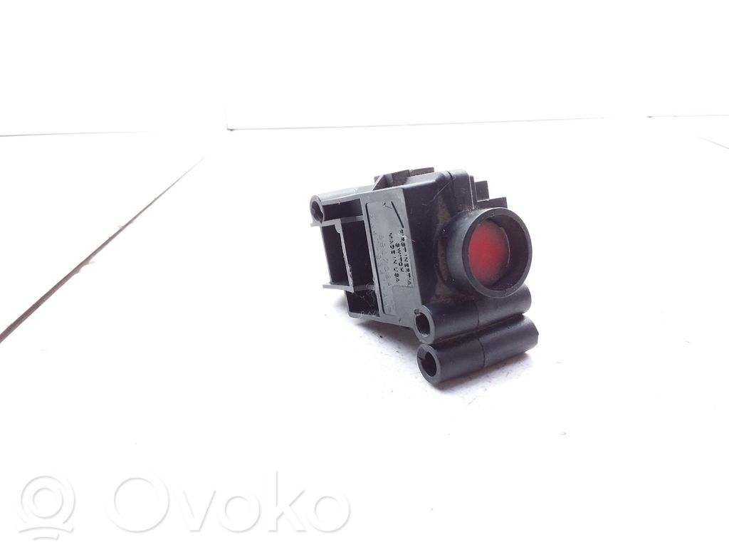 Jaguar S-Type Fuel cut-off switch 