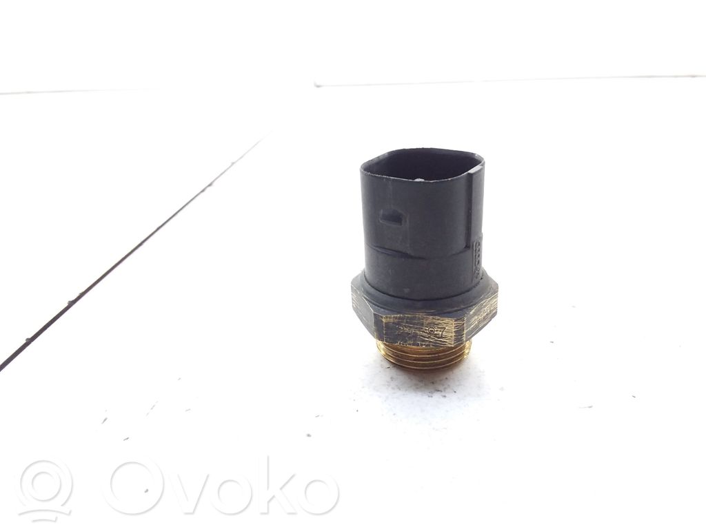 Volkswagen Golf III Coolant temperature sensor 
