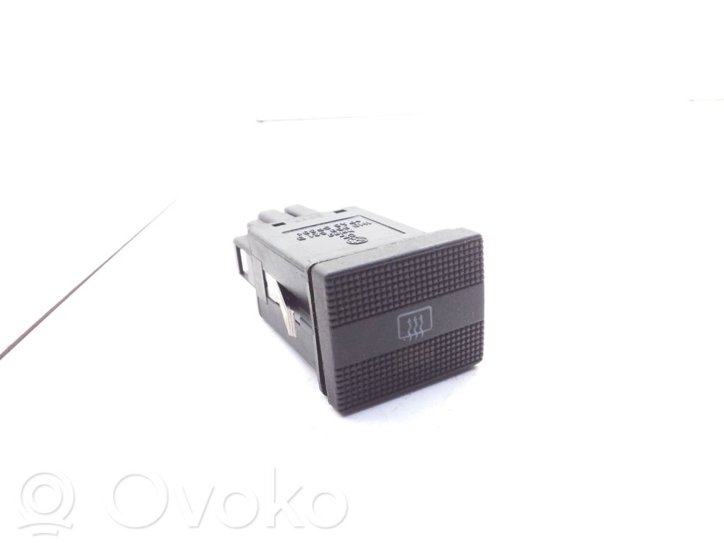 Volkswagen Golf III Przycisk / Przełącznik ogrzewania szyby przedniej / czołowej 