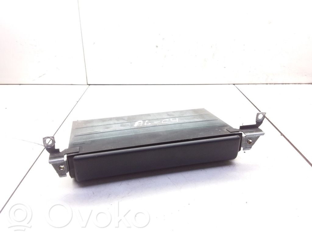 Audi A6 S6 C4 4A Pelnutrauks 