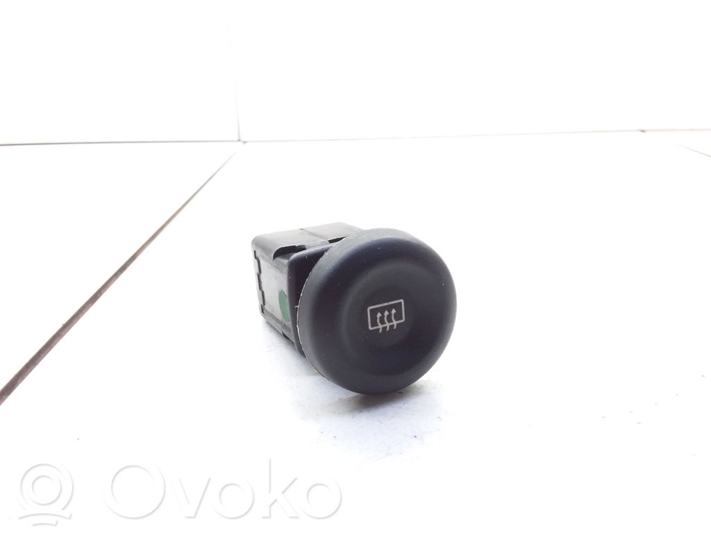 Renault Megane II Windscreen/window heater switch 