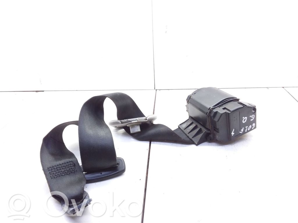 Volkswagen Golf IV Cinturón trasero 