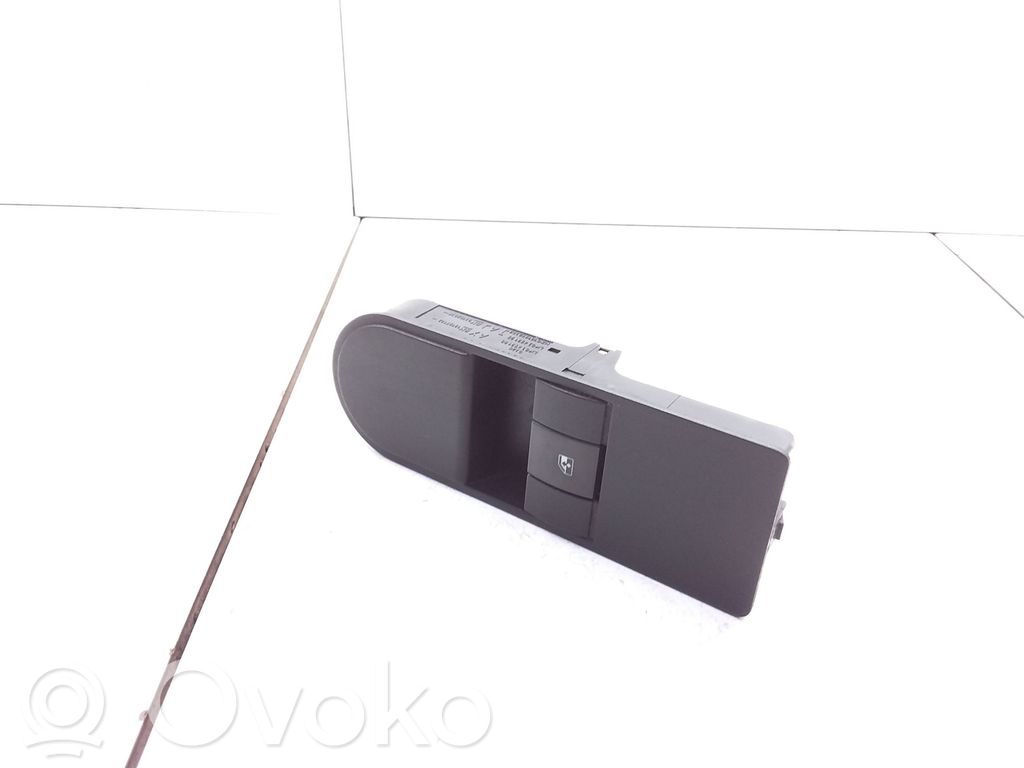 Opel Astra H Electric window control switch 