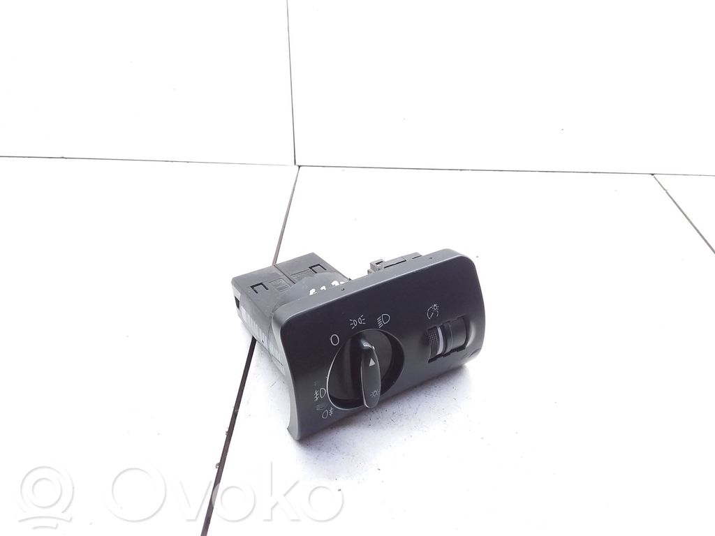 Interruptor de luz   4B1941531B,04052402