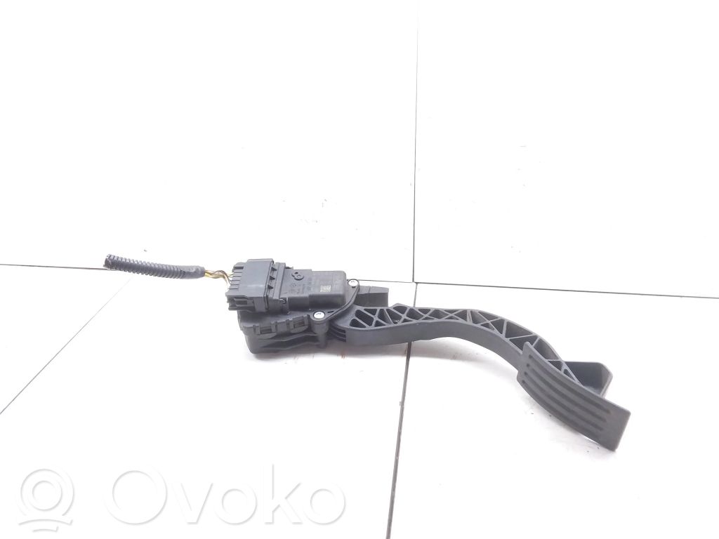 Ford Focus Accelerator throttle pedal 