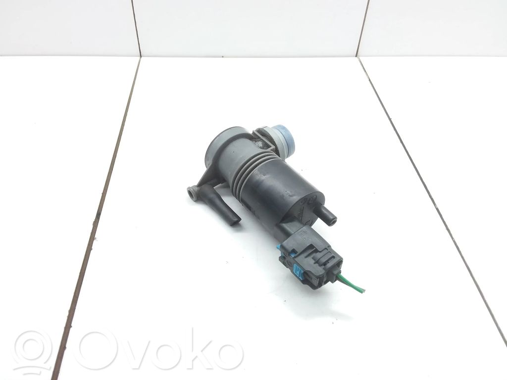 Renault Trafic III (X82) Windscreen/windshield washer pump 
