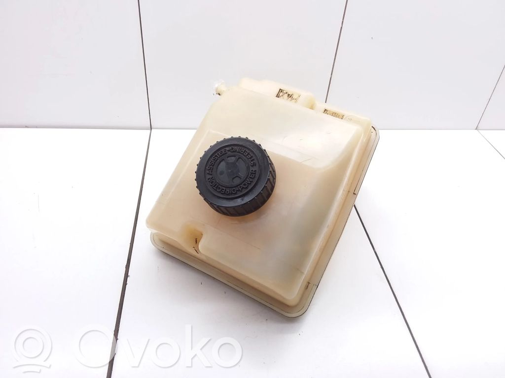Peugeot 306 Vairo stiprintuvo skysčio bakelis 