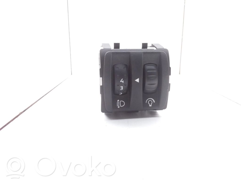 Renault Megane III Headlight level height control switch 