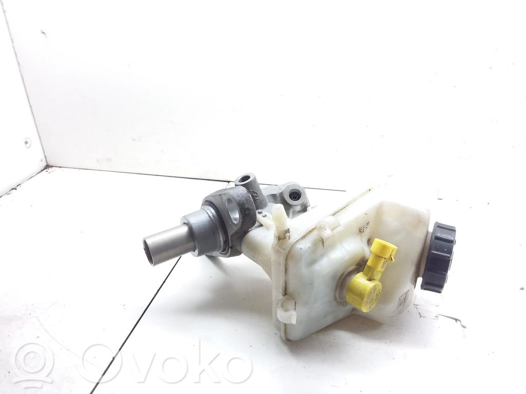 Opel Astra J Cilindro de freno maestro 
