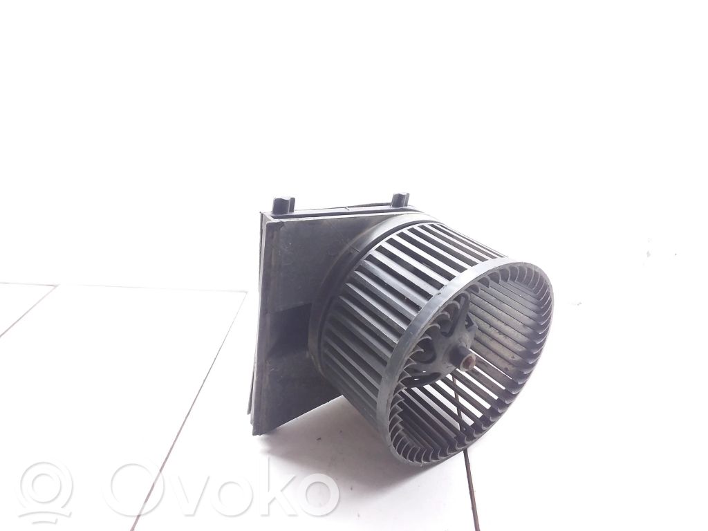 Audi A3 S3 8L Heizungslüfter 