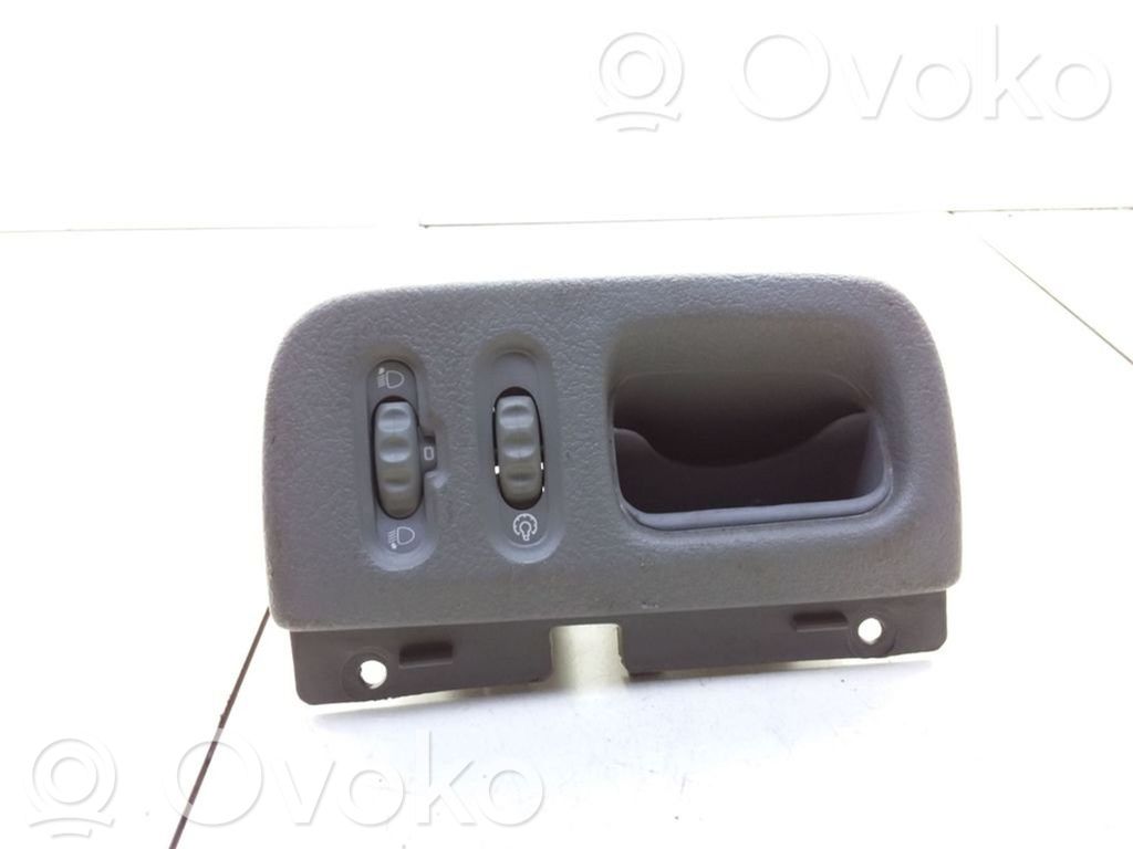 Renault Scenic I Headlight level height control switch 