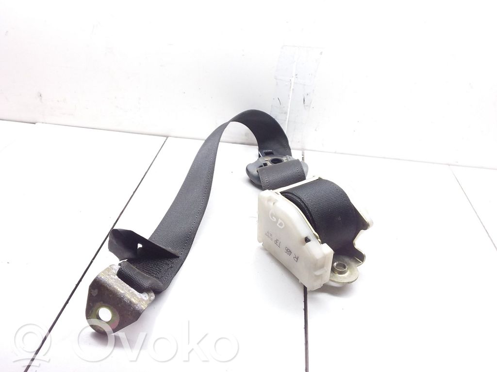 Opel Corsa B Cinturón trasero 