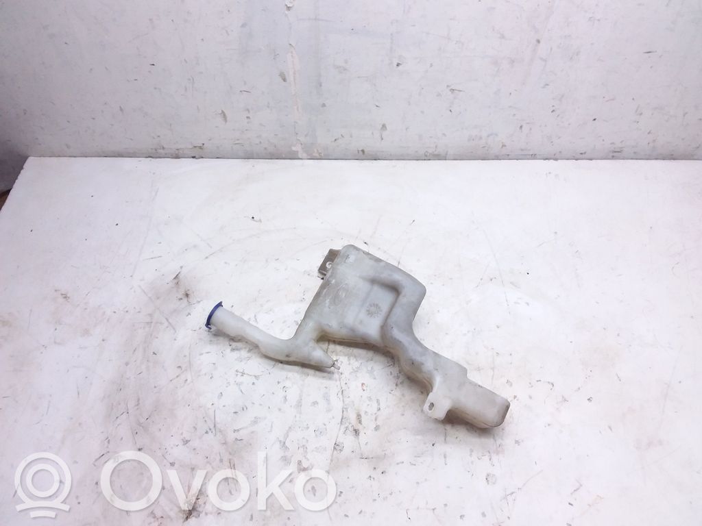 Logu šķidruma tvertne   8A6117B613AG