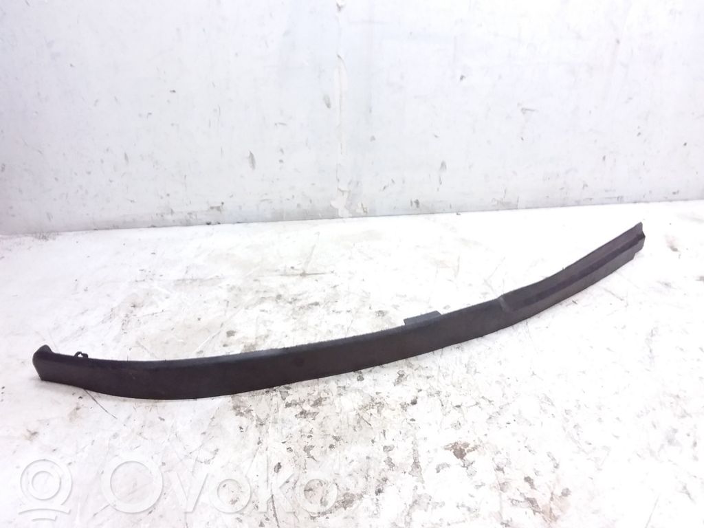 Opel Astra H Borde del parachoques delantero 