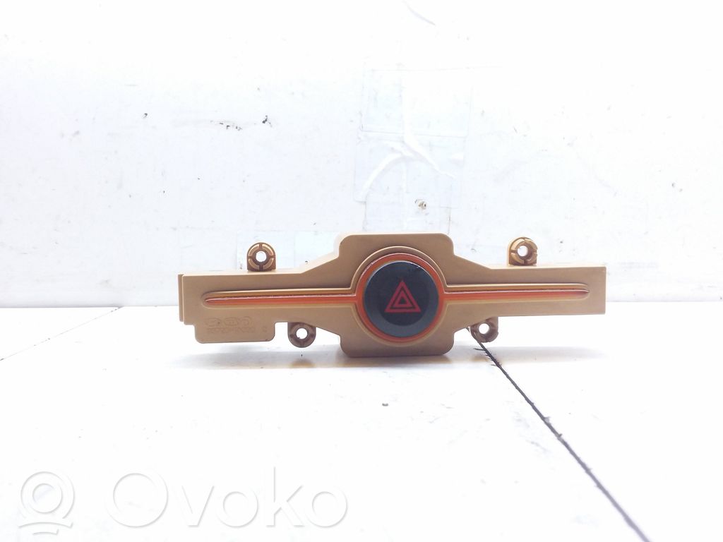 KIA Carens II Botón interruptor de luz de peligro 