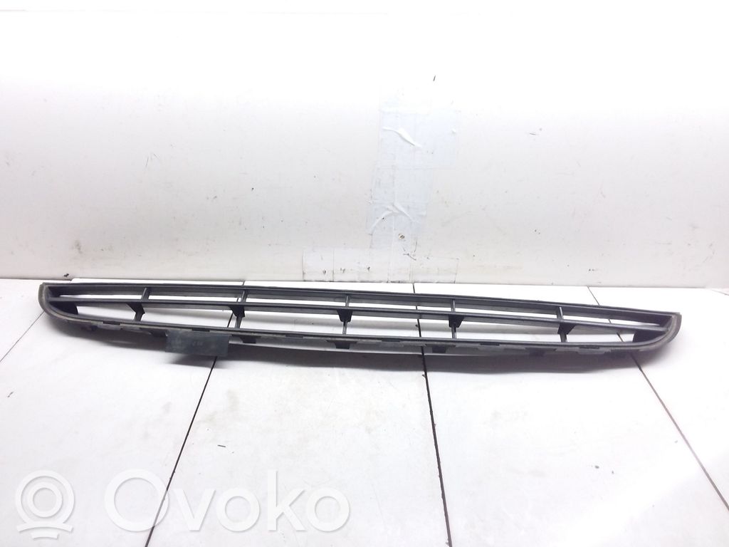 Front grill   1858310016