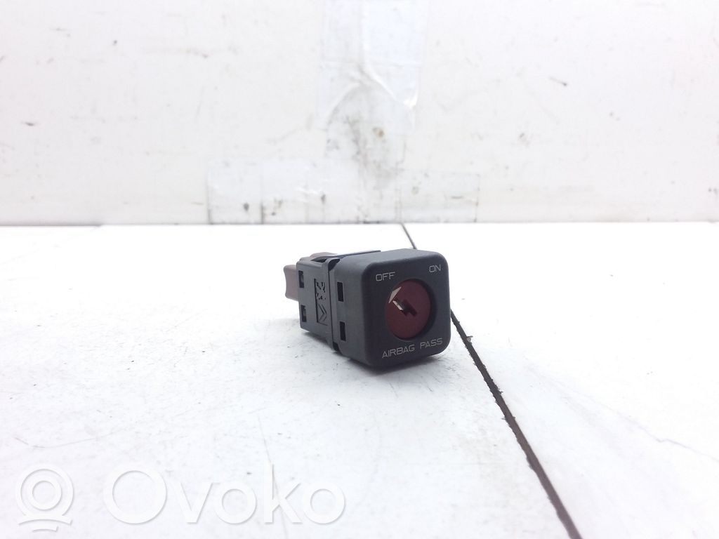 Wyłącznik poduszki powietrznej Airbag pasażera   95835T02,96404548XT