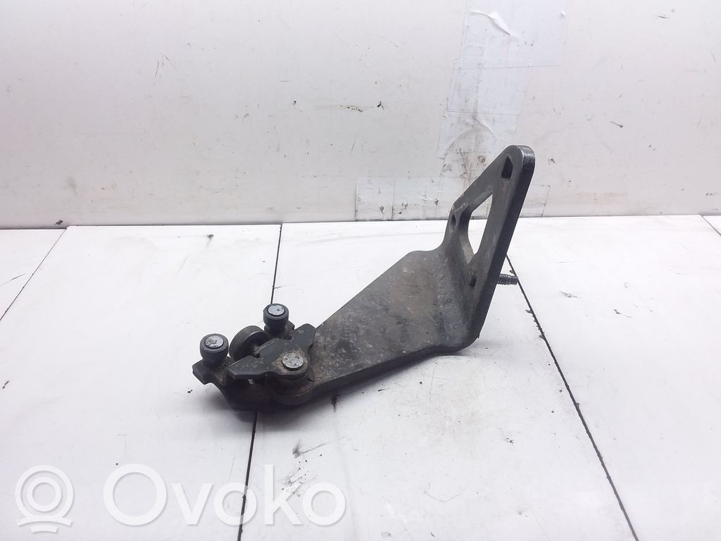 Renault Master III Sliding door lower roller guide/hinge 