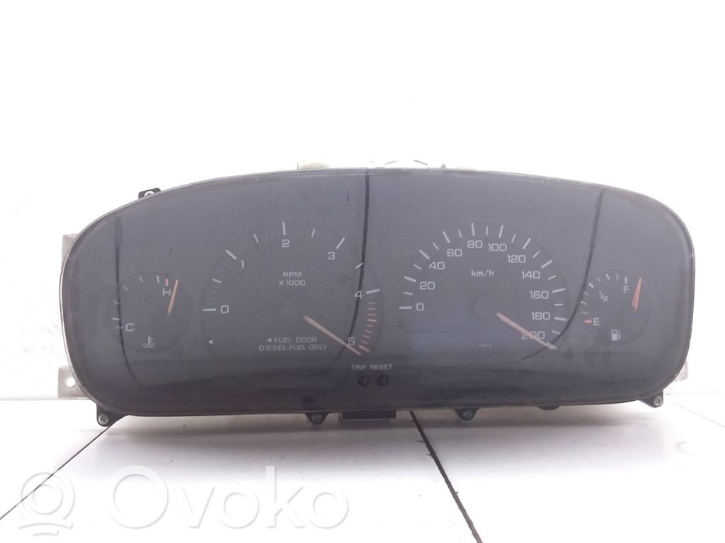 Chrysler Voyager Speedometer (instrument cluster) 