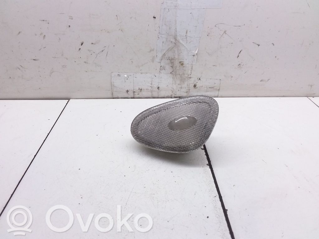 Chrysler Voyager Lampka podsufitki tylna 