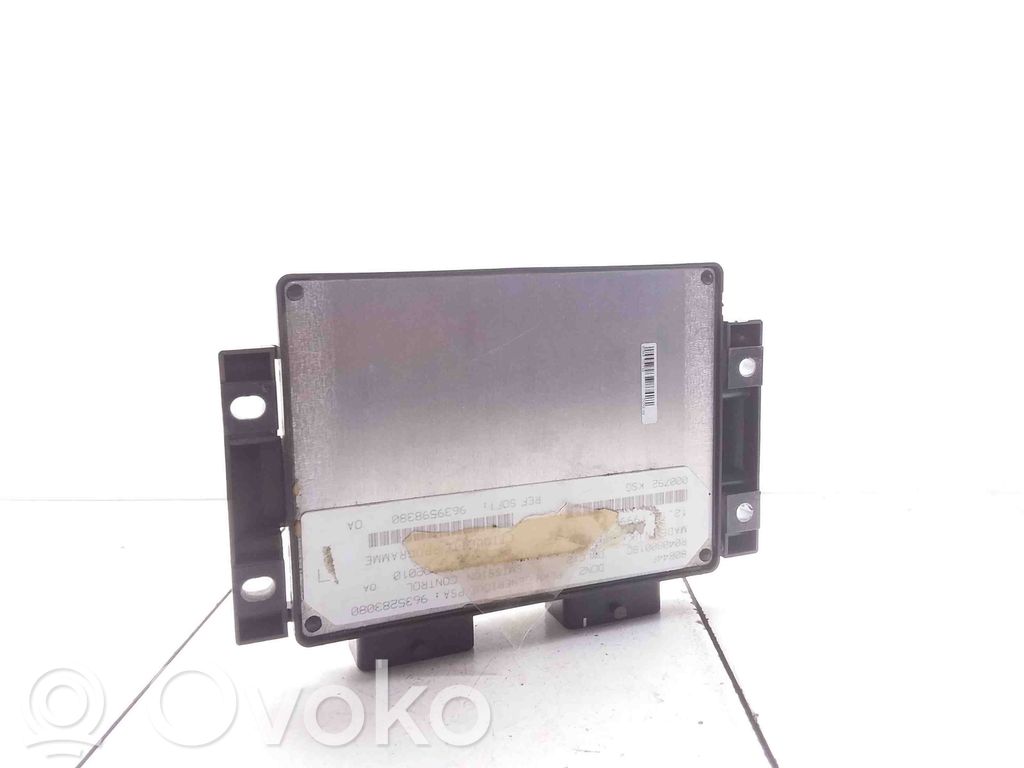Toyota Corolla E10 Engine control unit/module 