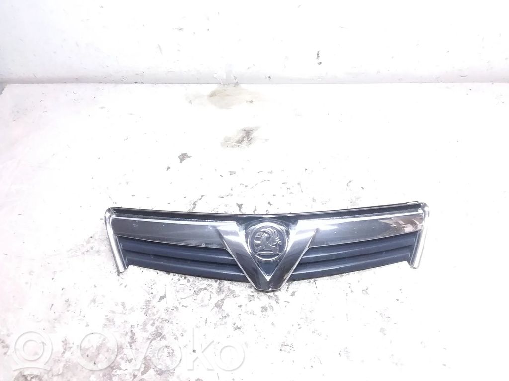 Opel Antara Front bumper upper radiator grill 