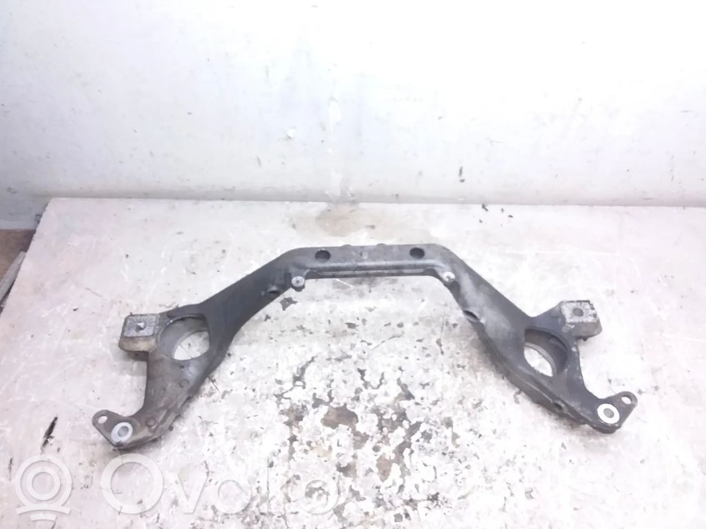 Volkswagen Touareg I Front subframe 