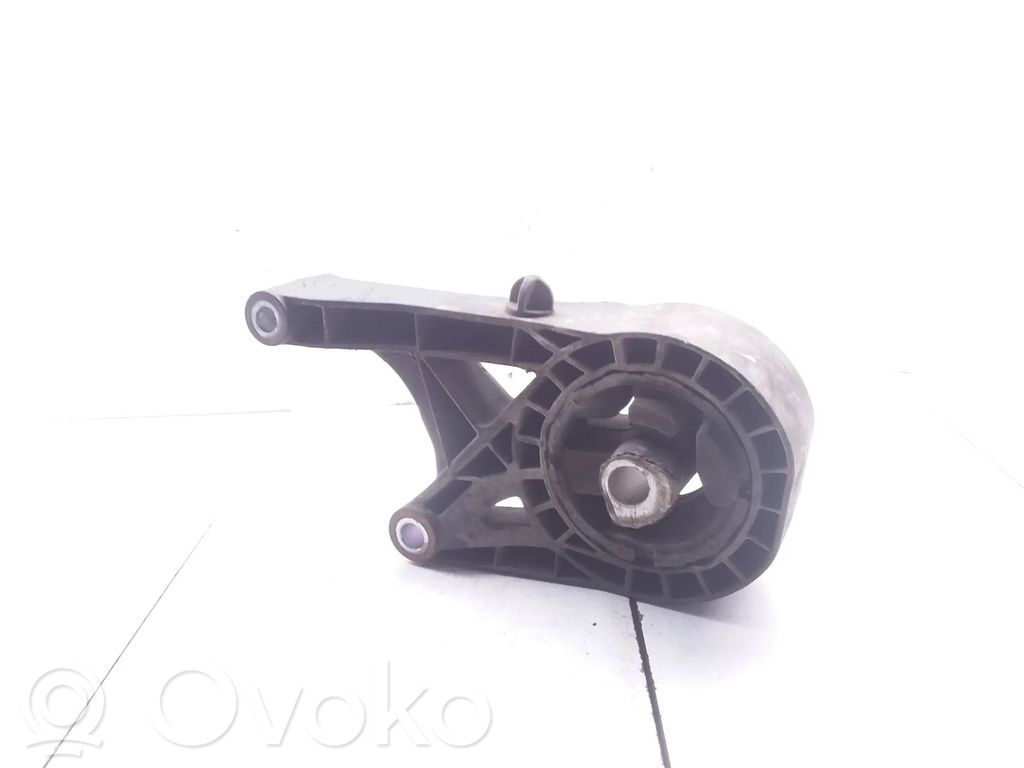 Opel Vectra C Engine mount bracket 