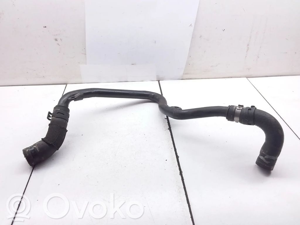 Volkswagen Touareg I Engine coolant pipe/hose 
