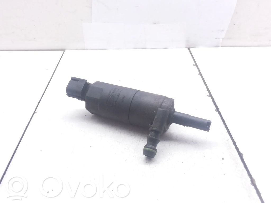 Volvo V50 Windscreen/windshield washer pump 