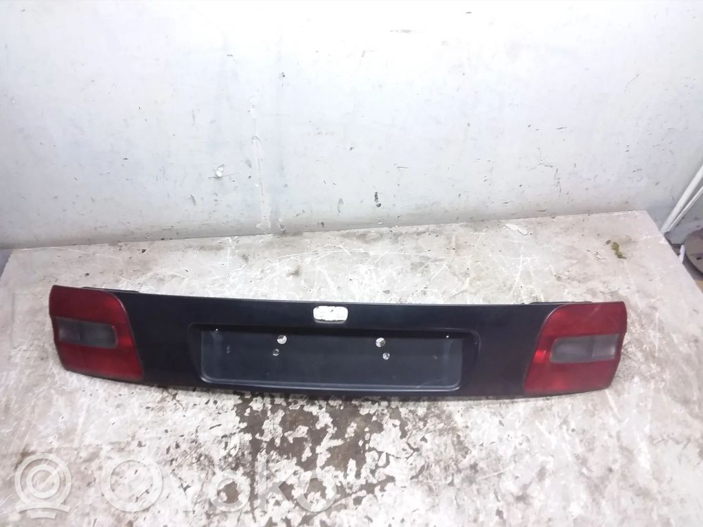 Volvo S40, V40 Listwa oświetlenie tylnej tablicy rejestracyjnej 