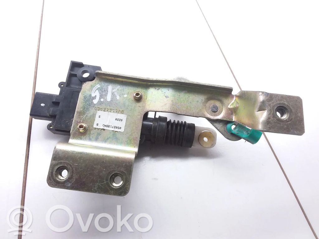 Chrysler PT Cruiser Central locking motor 