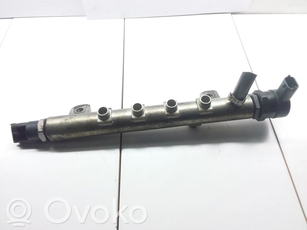 Opel Vectra C Listwa wtryskowa 