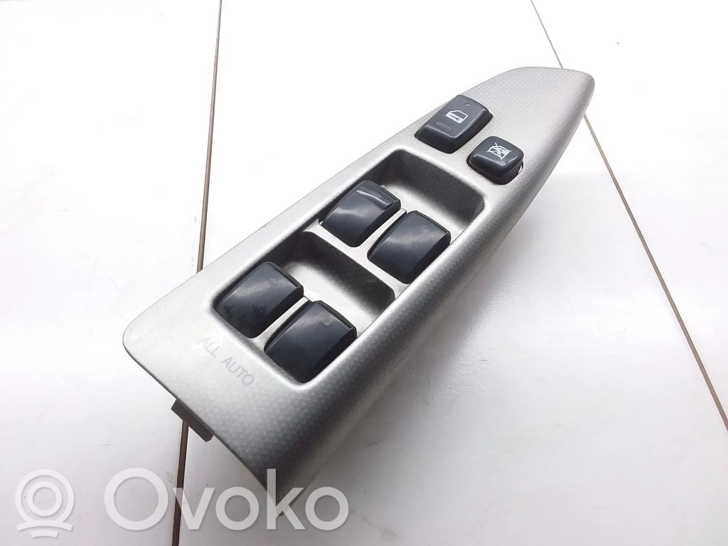 Toyota Corolla Verso E121 Electric window control switch 