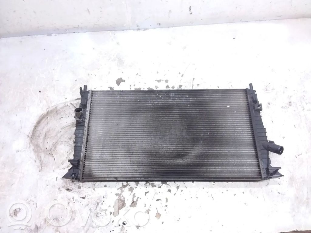 Volvo V50 Radiateur de refroidissement 