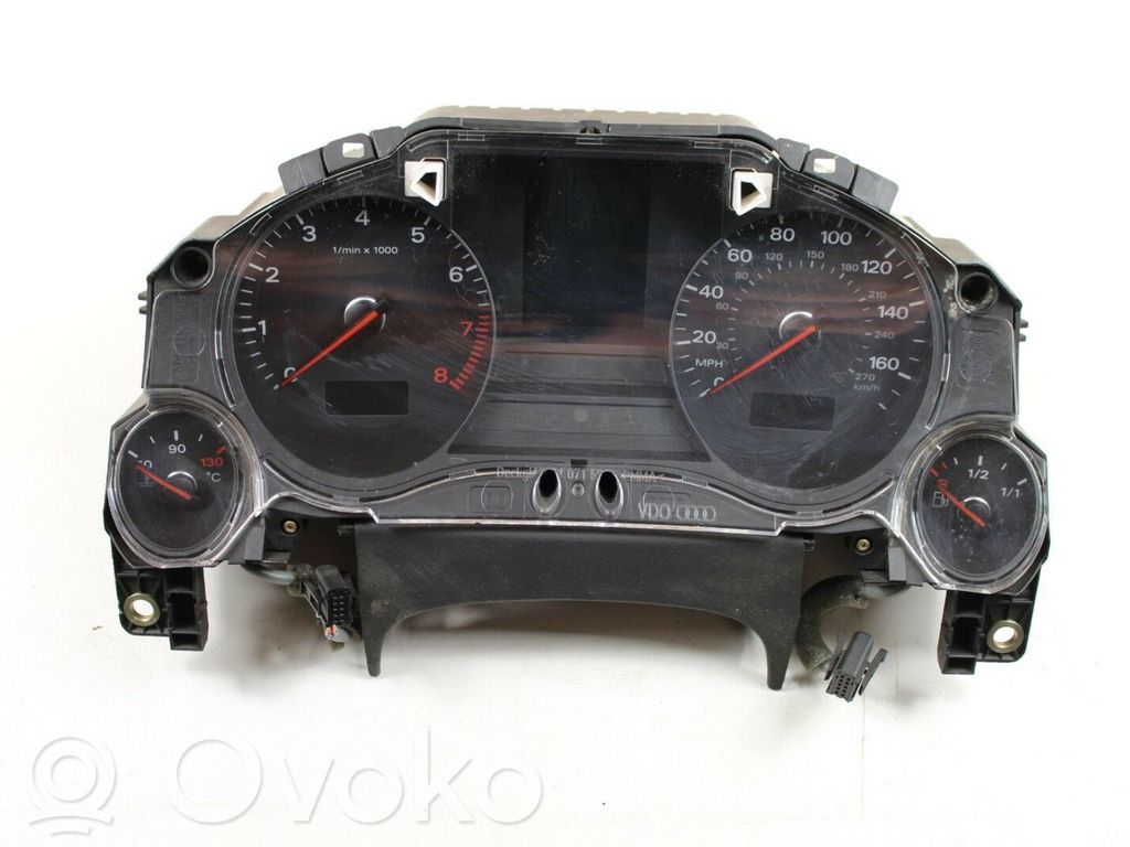 Audi A8 S8 D3 4E Speedometer (instrument cluster) 