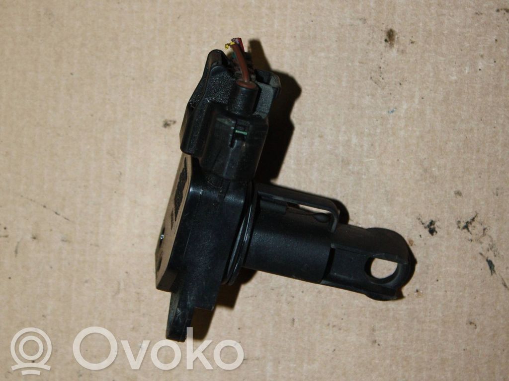 Toyota Avensis T220 Lampa przednia 
