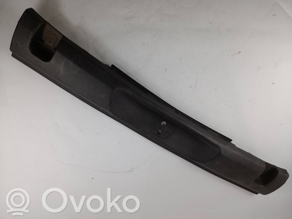 Osłona pasa bagażnika   1UD14DX9AB,P1U0140X9AB,15668ADX9
