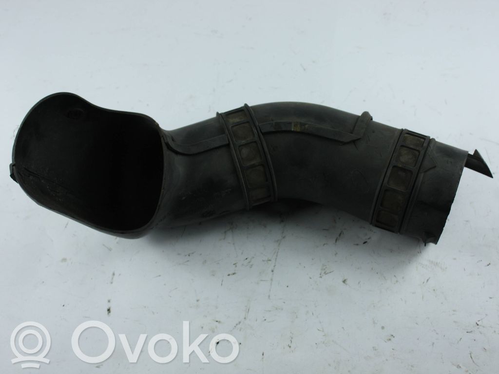 Jeep Grand Cherokee (WK) Air intake duct part 