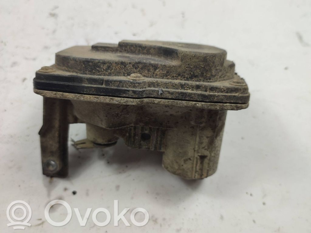 Volkswagen Caddy Throttle body valve 