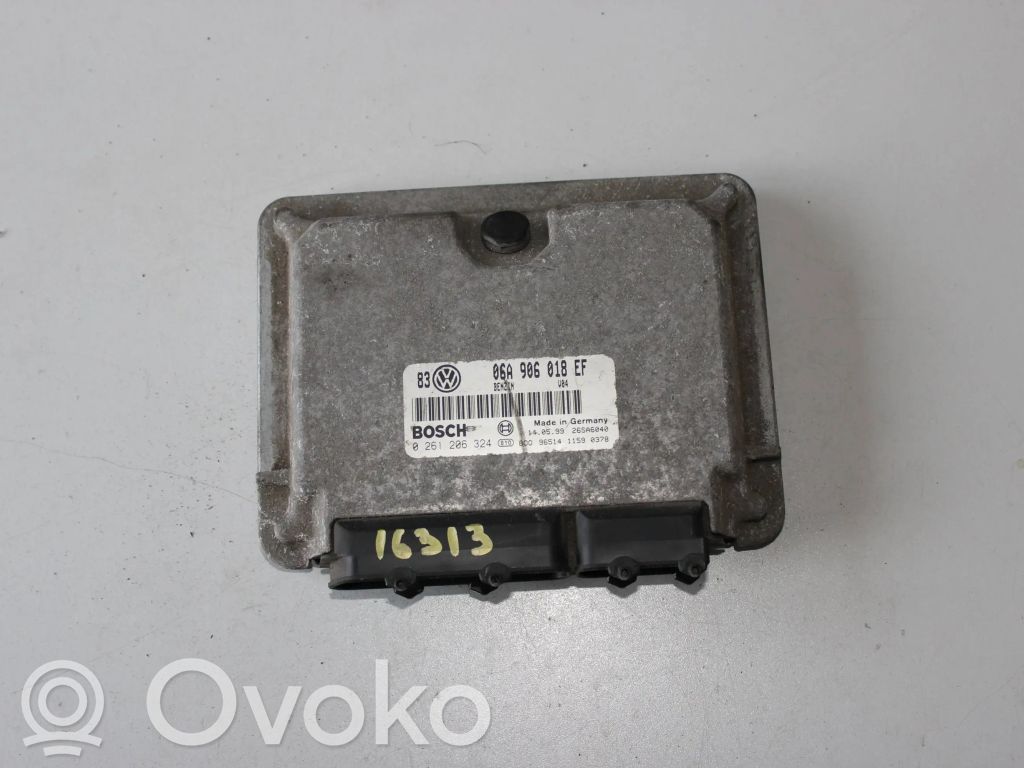 Volkswagen Golf IV Engine control unit/module 