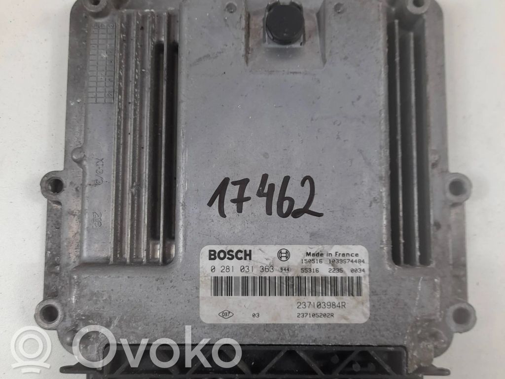 Opel Vivaro Engine control unit/module 