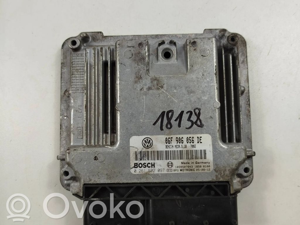 Volkswagen Golf V Engine control unit/module 