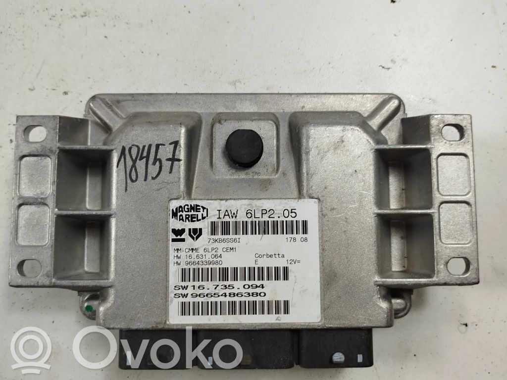 Fiat Bravo Tailgate/trunk/boot hinge 