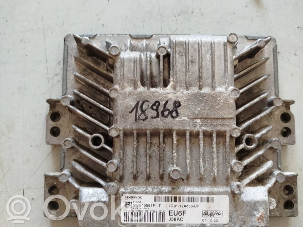 Ford Fiesta Engine control unit/module 