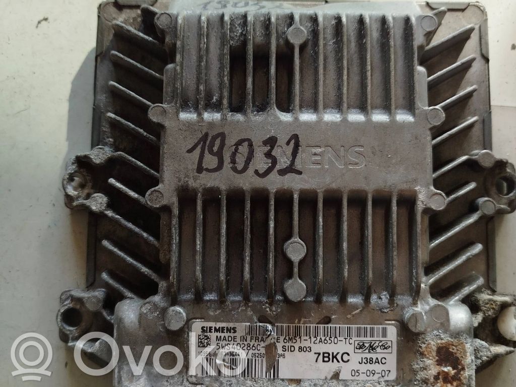 Ford Focus C-MAX Engine control unit/module ECU 