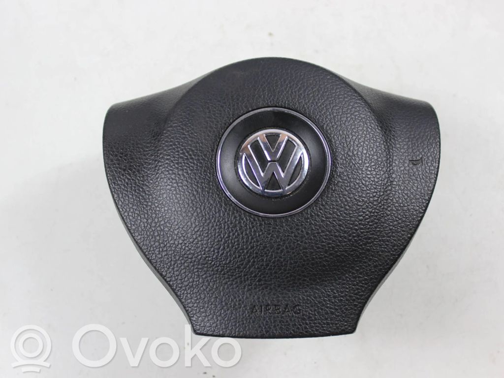 Volkswagen PASSAT B7 Vairo oro pagalvė 