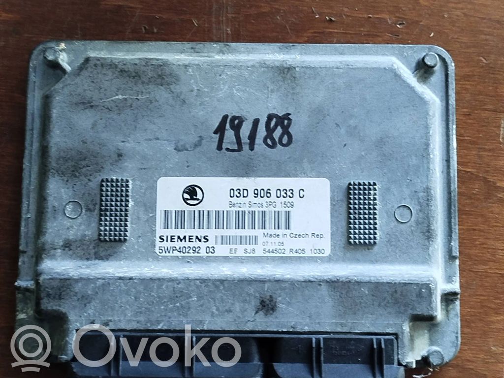 Skoda Fabia Mk2 (5J) Engine control unit/module 